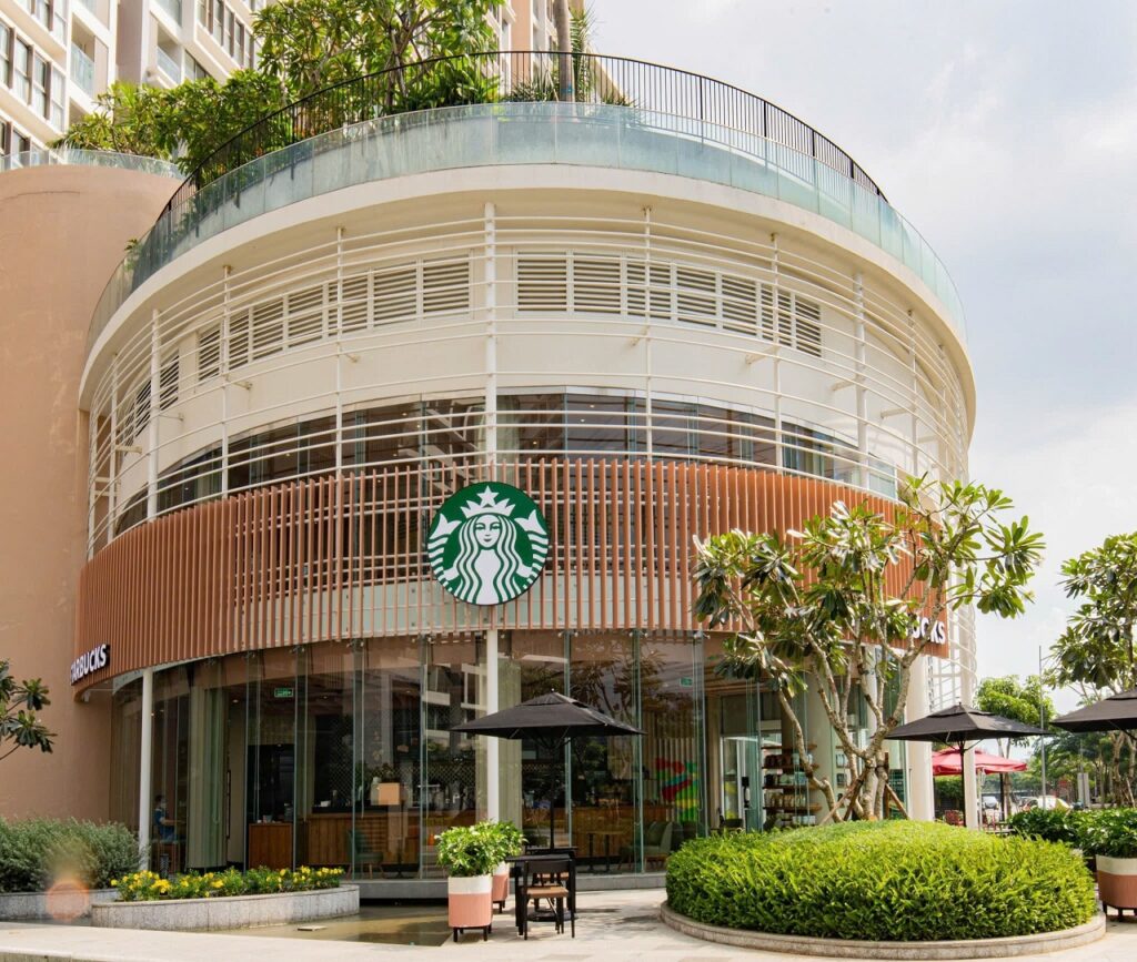 Coffee Starbucks tại Midtown Phú Mỹ Hưng